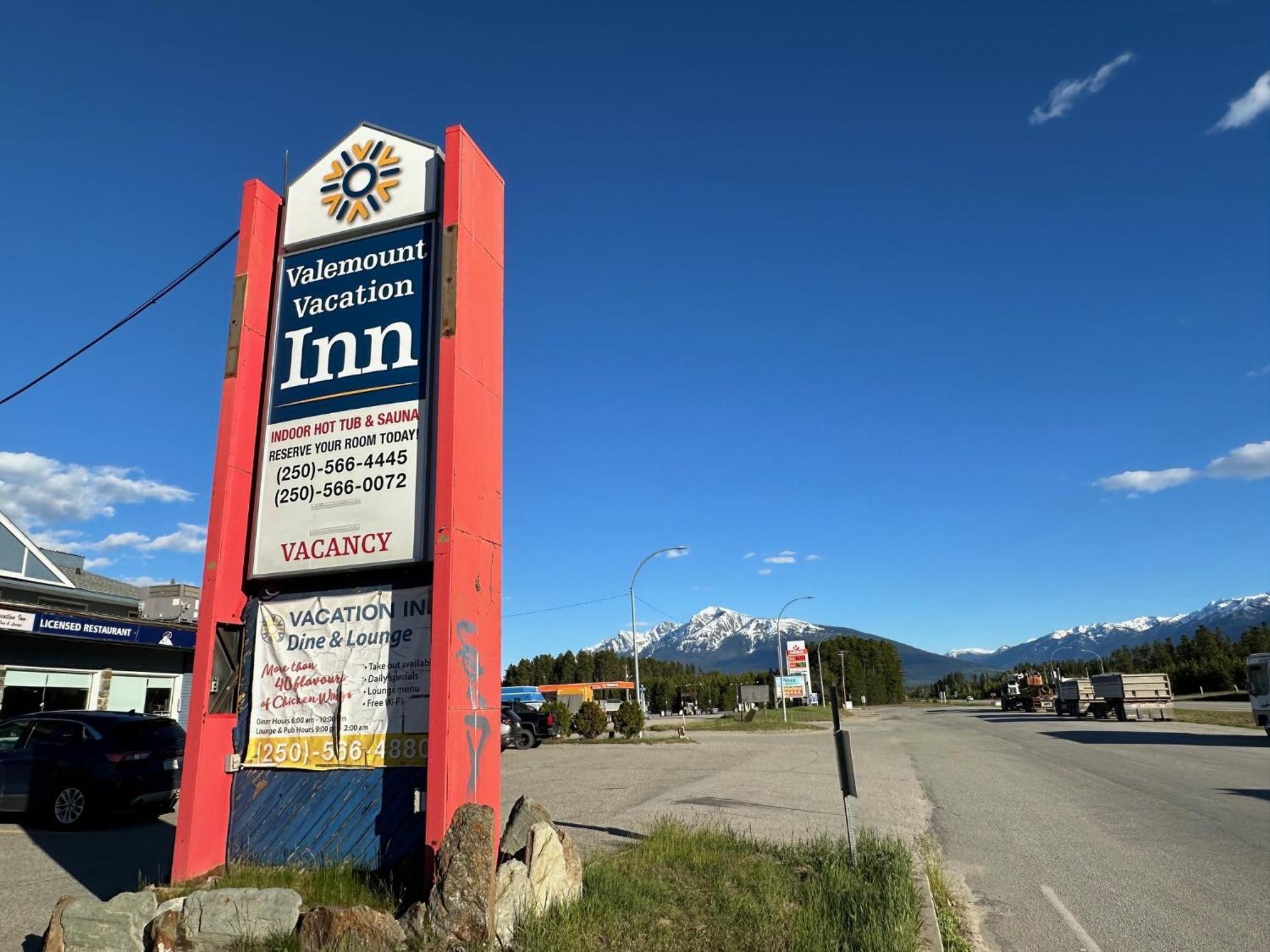 Valemount Vacation Inn Eksteriør billede